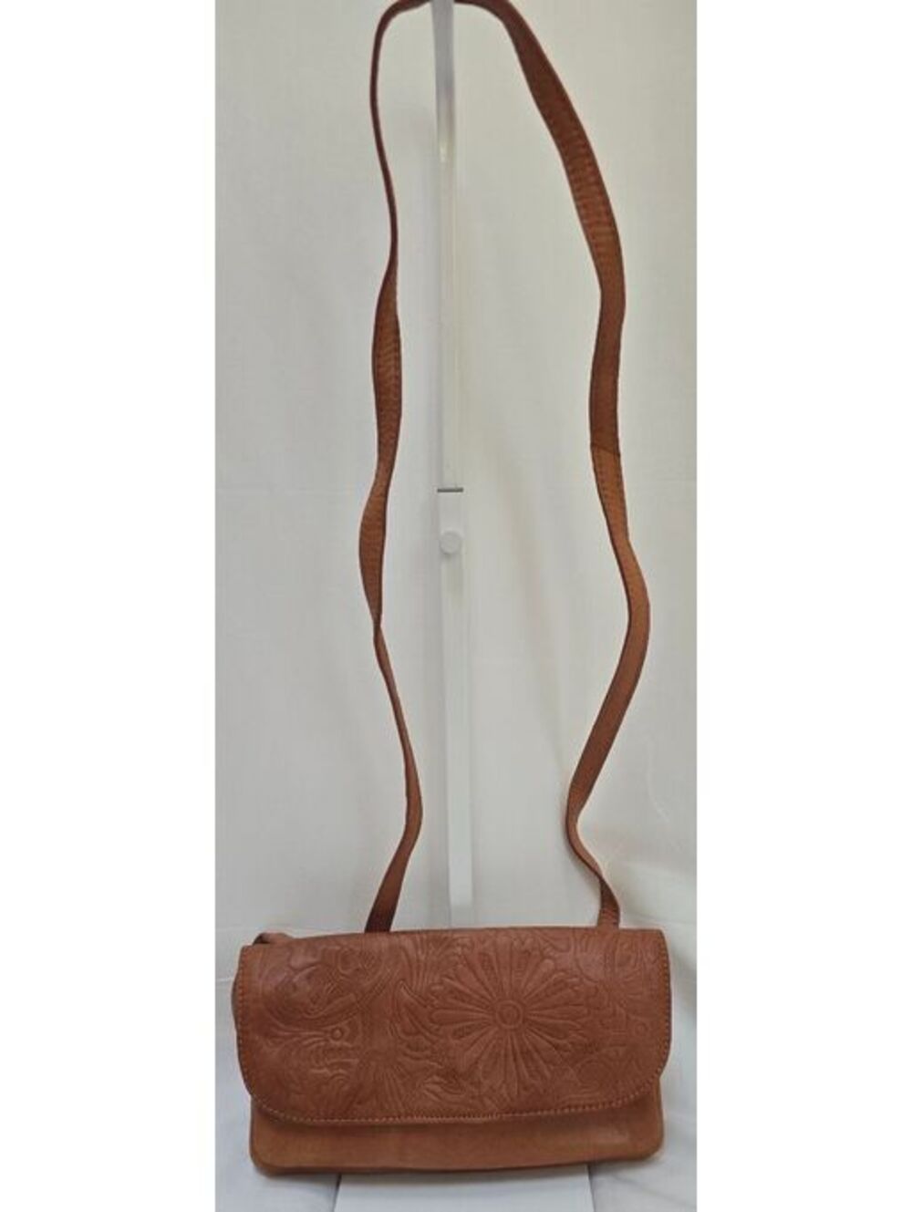 C&C California Brown Embossed Floral Crossbody Bag Boho Faux Leather Purse